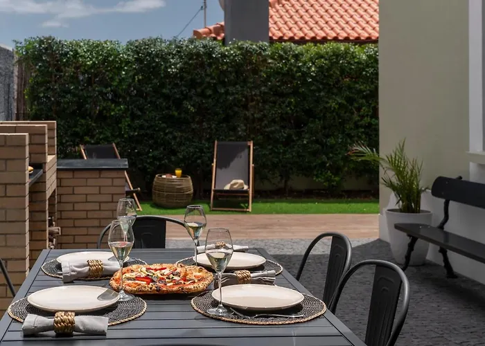 Casa Da Amoreira By An Island * פונשל