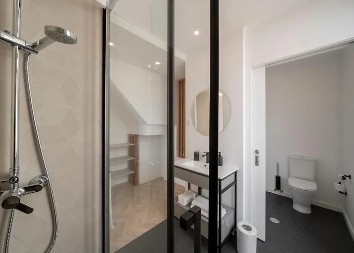 Casa Da Amoreira By An Island