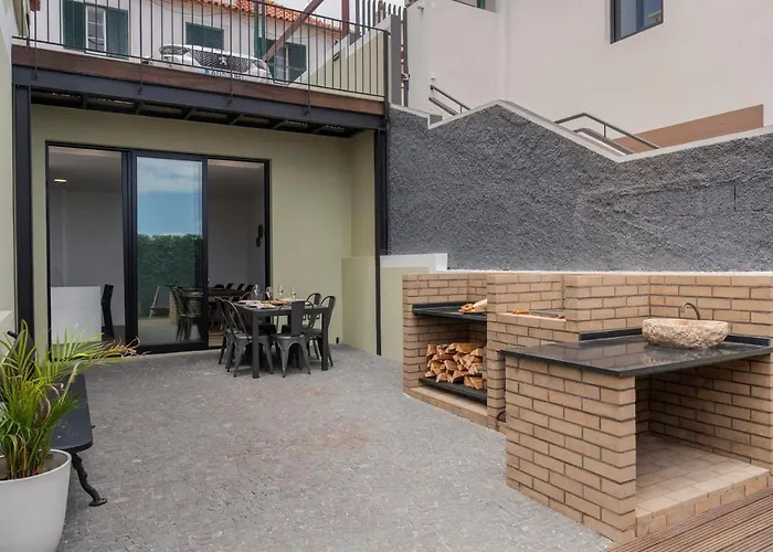 Casa Da Amoreira By An Island *