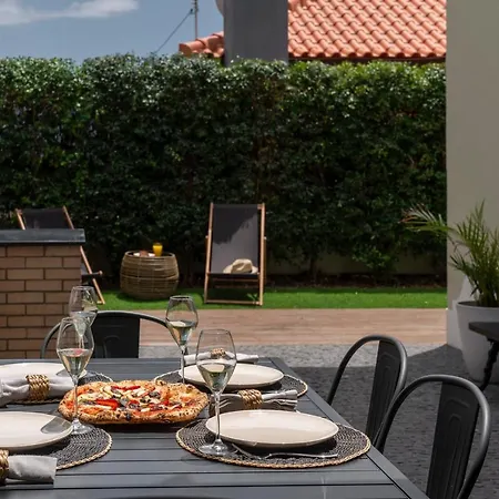 Casa Da Amoreira By An Island * Funchal (Madeira)