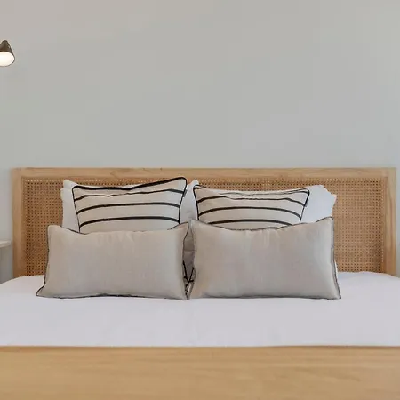 Casa Da Amoreira By An Island *